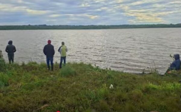 Popular / Buscan a desaparecido en subembalse del río Paraná
