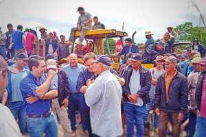 Cañeros volvieron a cerrar rutas mientras esperan diálogo de gobernadores con el presidente