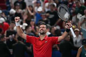 Djokovic pasa por 11ª vez a los cuartos de Shanghái - Tenis - ABC Color