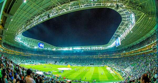 La Nación / Denuncian que prohibieron a jóvenes pasear con la camiseta de la Albirroja en el estadio del Palmeiras