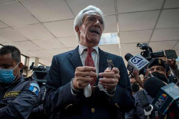 Corte de Guatemala anula condena contra el director de El Periódico, que editorializó corrupción presidencial - Mundo - ABC Color