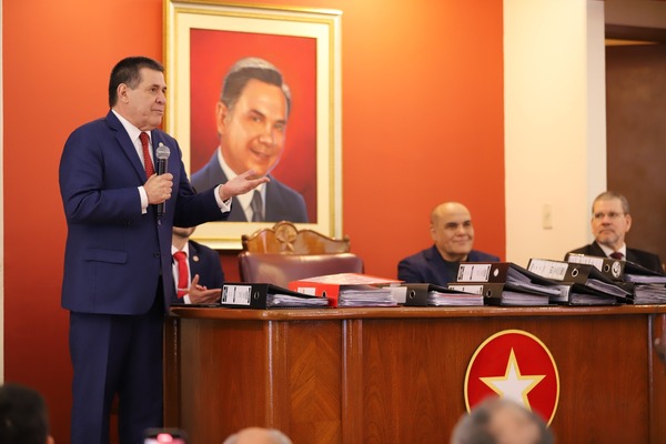 Cartes agradece al pueblo colorado tras el levantamiento de sanciones de EE.UU. - El Trueno
