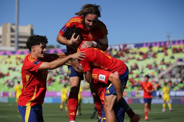 Versus / España vence a Ucrania y es el primer clasificado a cuartos del Mundial Sub-20