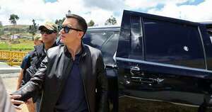 La Nación / Presidente de Ecuador sale ileso de ataque a balazos a su caravana
