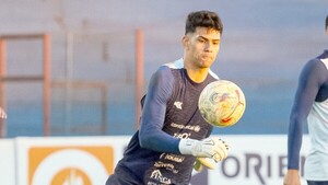 Ángel Martínez, de delantero centro a guardameta