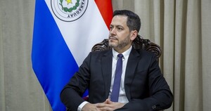Latorre llega a Taiwán con 15 diputados y los colorados "pro continentales" se bajan del viaje a China