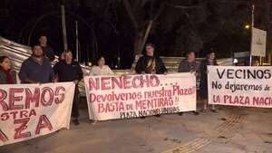 Vecinos de Mburicao exigen terminar la “Plaza de Nenecho” tras casi tres años de abandono - Nacionales - ABC Color