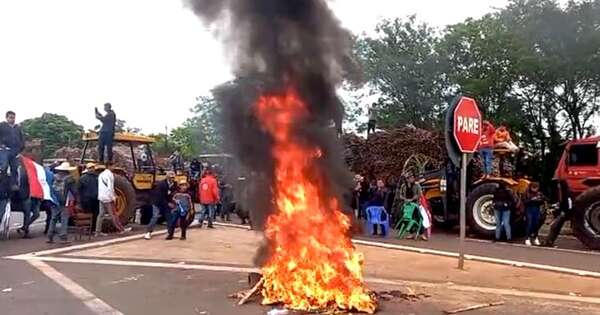La Nación / Cañicultores recrudecen protesta con más cierres de ruta