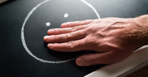 La Nación / María y el muro del silencio