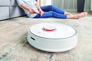 trabajadores en riesgo por robots limpiadores en Paraguay