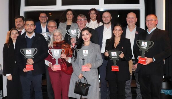 Cartones Yaguareté renueva su licencia Marca País Paraguay en feria Anuga 2025 en Alemania