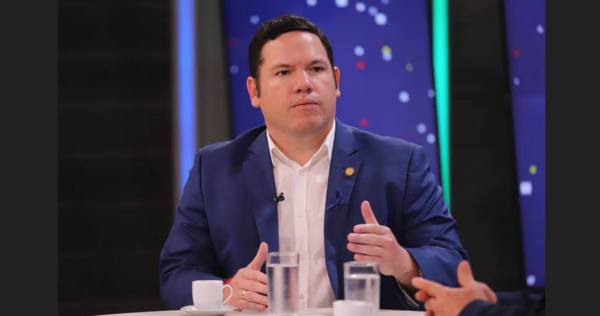 Aguilera: retiro de sanción reivindica a Horacio Cartes y al pueblo paraguayo - ADN Digital