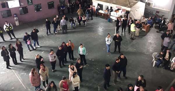 Diario HOY | Toman muni de Lambaré para evitar que Arévalo jure como concejal