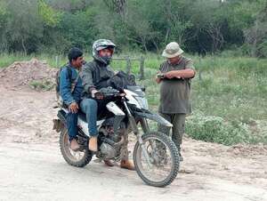 Comitiva judicial retenida en camino privado en el Chaco - Noticias del Chaco - ABC Color