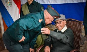 Honor en vida: Excombatiente de la Guerra del Chaco cumple 111 años – Prensa 5