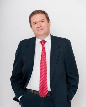 Tensión en Lambaré: Funcionarios toman la municipalidad para impedir juramento de Orlando Arévalo