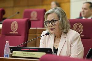 Lilian Samaniego evitó hablar de Cartes, aunque dijo que la ANR solo da espacio a un movimiento - Política - ABC Color