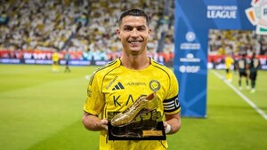 Cristiano Ronaldo es el primer jugador milmillonario