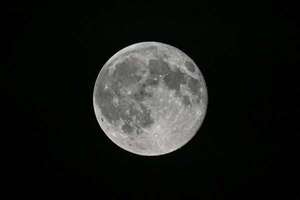 Misterios de la Luna: hallazgos sobre el cráter más grande podrían redefinir su historia - Ciencia - ABC Color