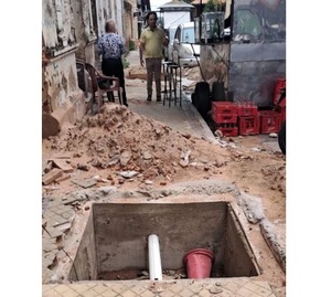 No vidente cae a pozo sin señalización en microcentro