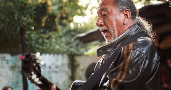 La Nación / Una peña con Sergio Peña para un reencuentro con el canto popular