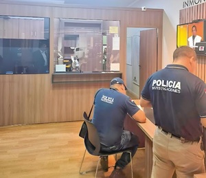 Robo en local nocturno: Policía captura a presuntos asaltantes