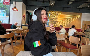 Popular / ¡Periodista paraguaya va a dejar de limpiar pisos en Irlanda! "¡Me contrataron como barista!"