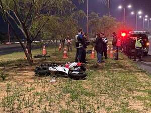 Motociclista fallece tras accidente en la Costanera de Asunción - Policiales - ABC Color
