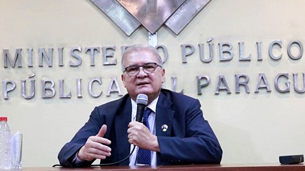 Abogados cuestionan burocracia de la Fiscalía en denuncia contra Peña