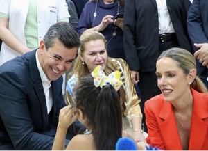 Peña minimiza caso de dinero en Mburuvicha Róga y alega trasfondo político