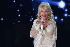 Dolly Parton publica un video para tranquilizar sobre su salud: “¡Aún no estoy muerta!” - Música - ABC Color
