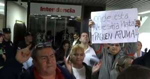 La Nación / Asociación de Funcionarios denuncia retención de fondos por parte de la Municipalidad de Asunción