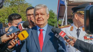 Riera reconoce que chats filtrados revelan que Lalo Gomes tenía “vínculos con el narcotráfico”