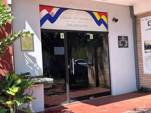 Comerciantes piden analizar con prudencia “Zona Franca” en la frontera argentina con Encarnación - Economía - ABC Color
