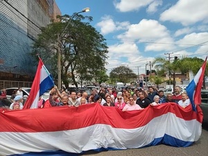 Funcionarios de Trauma exigen desprecarización y retiro digno