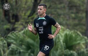 Derlis González no logra recuperarse del todo: el parte médico de Olimpia que genera preocupación