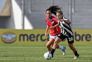 Copa Libertadores Femenina: Libertad pasa a cuartos con un sufrido empate - Fútbol Internacional - ABC Color