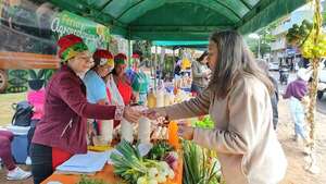 Lanzan en Villarrica la campaña “Ñande Yvy: Consumí sano, cuidá tu tierra” para promover el consumo responsable y la producción orgánica - Nacionales - ABC Color