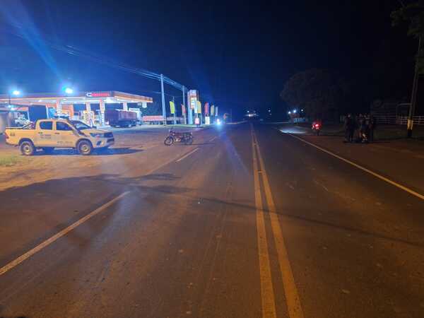 MOTOCICLISTA ALCOHOLIZADO CHOCÓ AL JEFE DE LA COMISARÍA DE CNEL. BOGADO