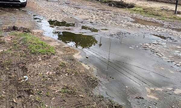 MOPC dio orden de inicio a las obras cloacales de Santa Rosa del Aguaray - Economía - ABC Color