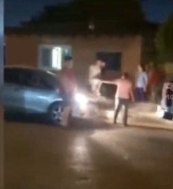Popular / Familiares de malandro oinupa a policías
