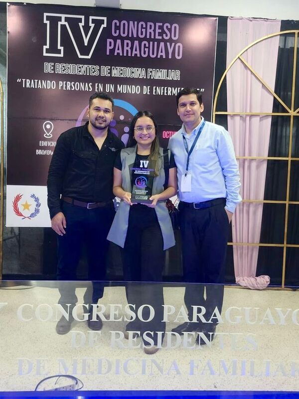 Egresados de la UPAP se destacan en Congreso Nacional de Medicina Familiar - Concepción al Día