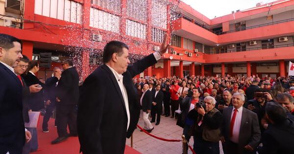 La Nación / Cartes ratificó su liderazgo político “ante un escenario sumamente adverso”, opina sociólogo