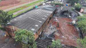 Hernandarias: Fiscalía imputa a dos personas por contaminación del aire y maltrato del suelo - PDS RADIO Y TV