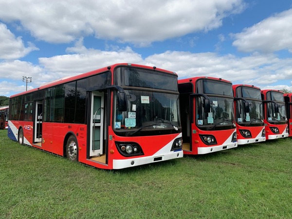 MOPC adjudica operación de 30 buses eléctricos para el área metropolitana - ADN Digital