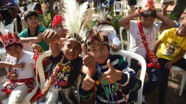 Comunidades reivindican derechos de niños y adolescentes indígenas en zonas urbanas