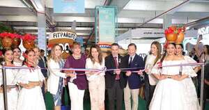La Nación / Dan inicio a la edición 20 de la FITPAR, el mayor evento del turismo nacional