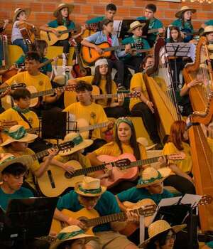 Más de mil guitarristas celebrarán a Mangoré en Misiones - Música - ABC Color