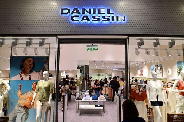 Daniel Cassin reabre sus puertas en el Mariscal - Empresariales - ABC Color