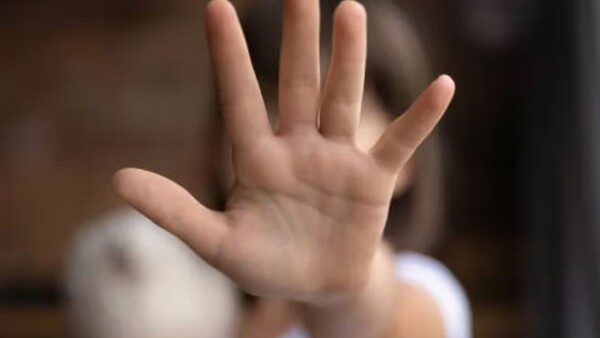Caso de abuso: Madre de afectada critica inacción de la Fiscalía